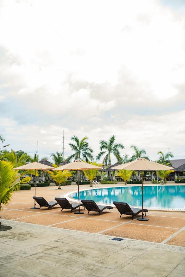 River Palm Hotel And Resort Powered By Cocotel Bugallon Εξωτερικό φωτογραφία